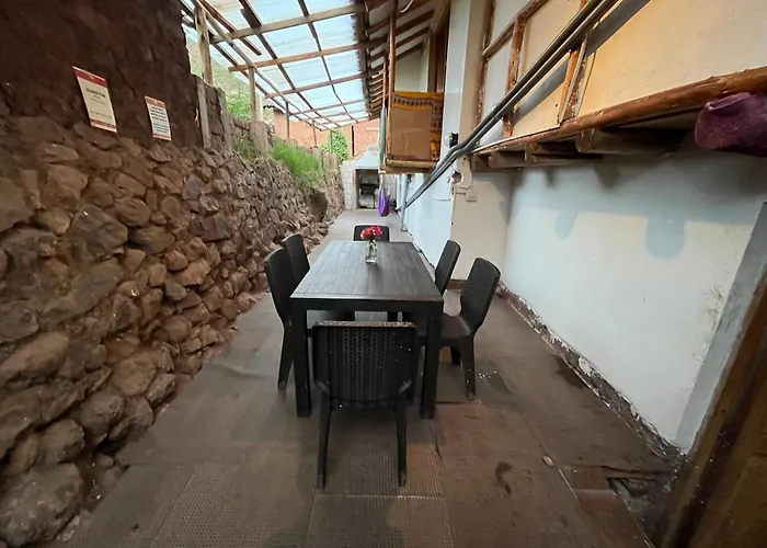 Guest house Intihuatana *