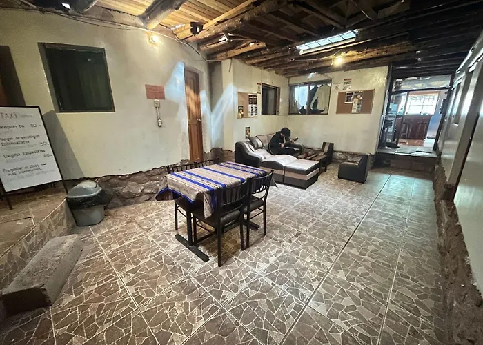 Intihuatana Guest house *
