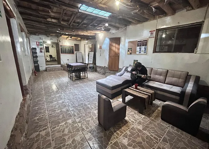 Guest house Intihuatana *